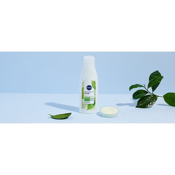 Naturally Good Cleansing Milk