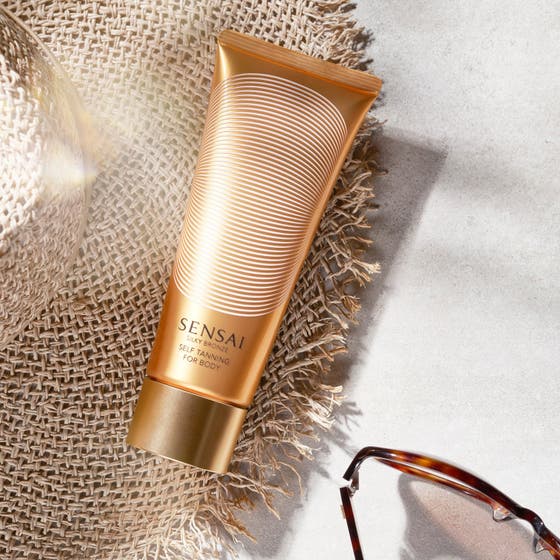 Silky Bronze Self Tanning For Body And Face