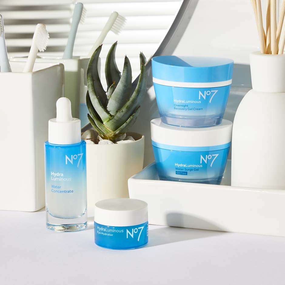Hydraluminous Water Surge Gel for Hydration, Glowing
