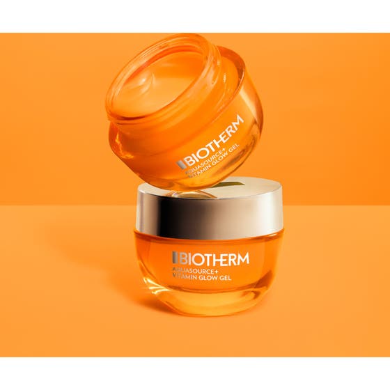 Biotherm Aquasource Vitamin Glow 50 ml glødgivende dagkrem med frisk oransje geltekstur i glasskrukke.
