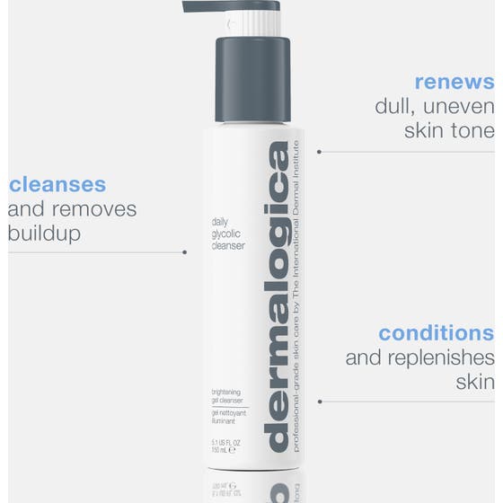 Dermalogica Daily Glycolic Cleanser 150 ml kirkastava puhdistusgeeli annosteltuna kämmenelle vesihanan alla.