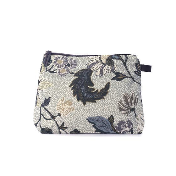 Cosmetic Medium Flower Linen