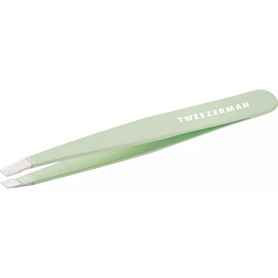 Retail Pistachio Full Slant Tweezer 1 st