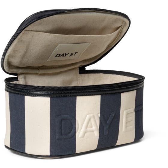 Day Travel Stripe Box