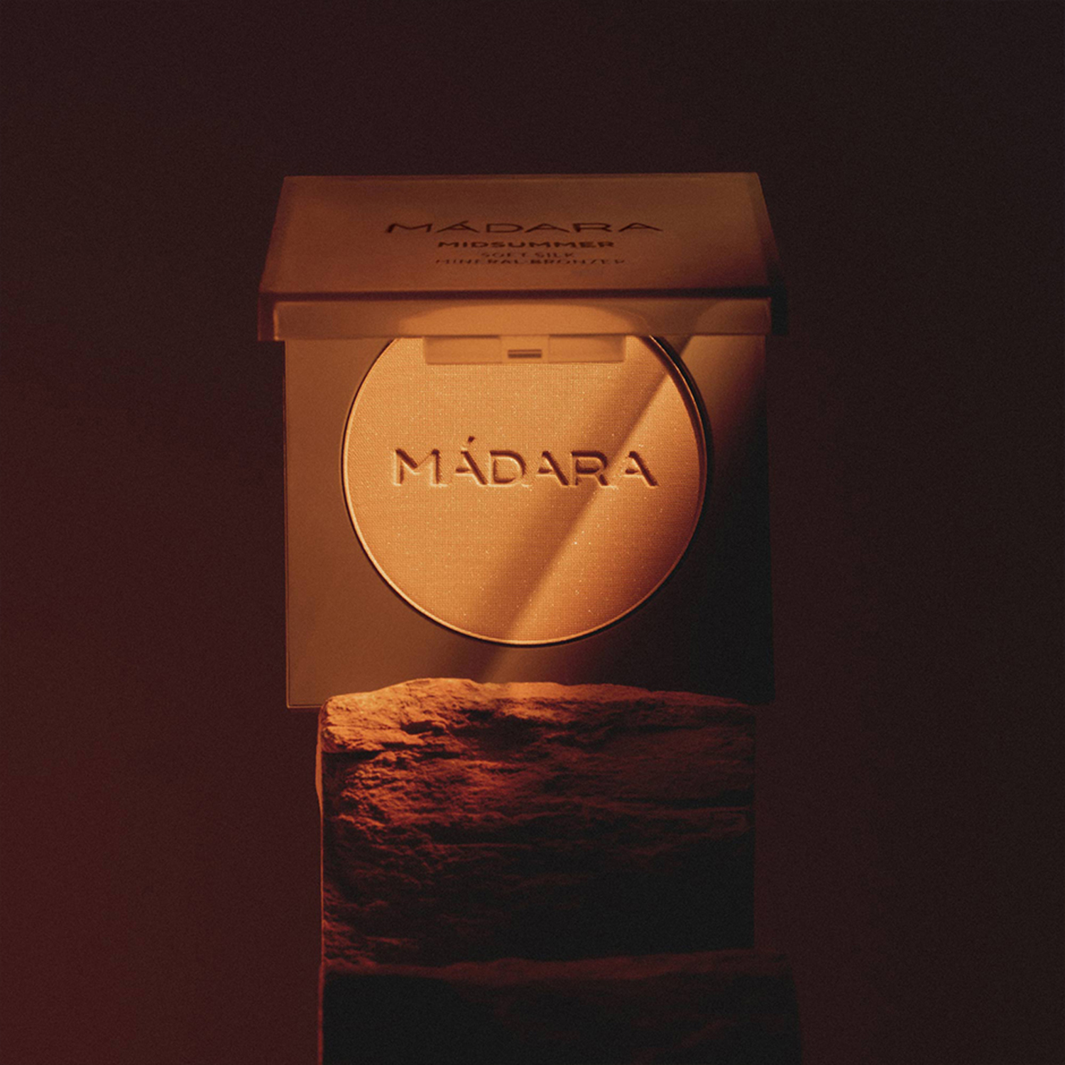 MIDSUMMER Soft Silk Mineral Bronzer