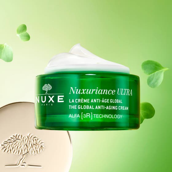 Nuxe Nuxuriance ULTRA 50 ml anti-aging dagkrem i grønn glasskrukke med synlig hvit krem med ALFA [3R] TECHNOLOGY