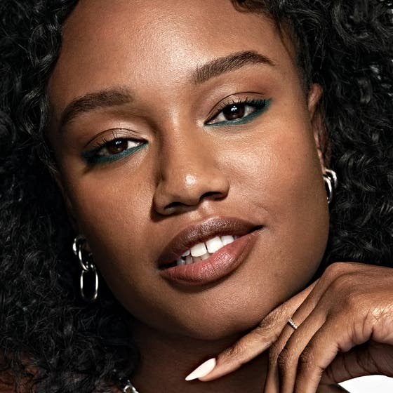 Halo Healthy Glow All-In-One Tinted Moisturizer SPF 25