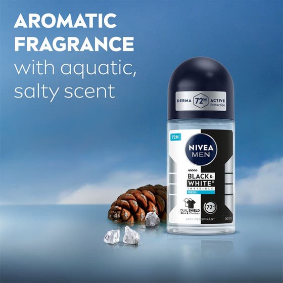 NIVEA Black & White Fresh 50 ml roll-on deodorant med anti-stain formula og 48H protection omgivet af vanddråber
