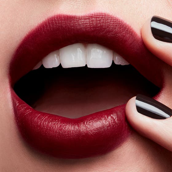 Love Me Lipstick