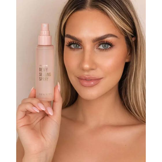 Long Lasting Dewy Setting Spray