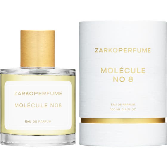 Zarkoperfume MOLéCULE No. 8 100 ml molekylparfym med träig doft i glasflaska mellan vita skulpturala former