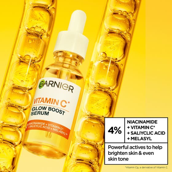 Garnier SkinActive Vitamin C Glow Boost Serum 30ml sisältää niasiiniamidia, salisyylihappoa ja sitruunauutetta.