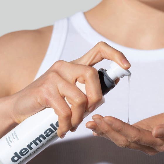 Dermalogica Daily Glycolic Cleanser Duo ansiktsrens for glød med klar gelé fra hvit pumpeflaske