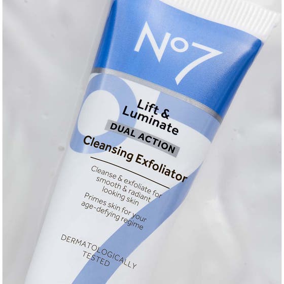 Lift & Luminate Cleansing Exfoliator
