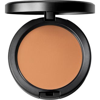 Studio Fix Powder Plus Foundation