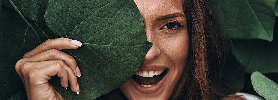 Hva er naturlig sminke og hudpleie?