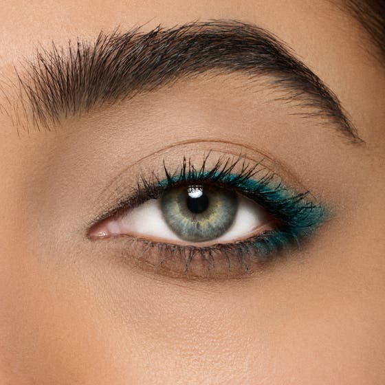 Kajal Excess Longwear Smoky Eye Liner