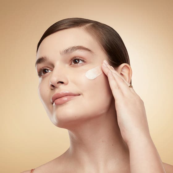 Revitalizing Supreme + Youth Power Creme