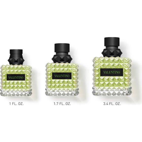 Valentino Born in Roma Donna Green Stravaganza 100 ml damparfym grön blommig parfym bland tre nitade flaskor med lavendel