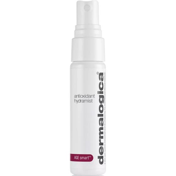 Dermalogica Antioxidant Hydramist 30 ml oppstrammende ansiktsspray i hvit flaske med grå pumpe og burgunder detalj.