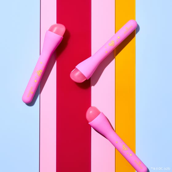 Superman silicone blush brush