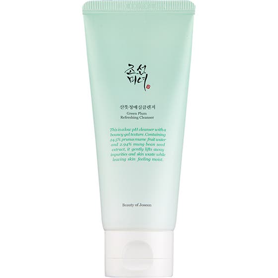 Green Plum Refreshing Cleanser