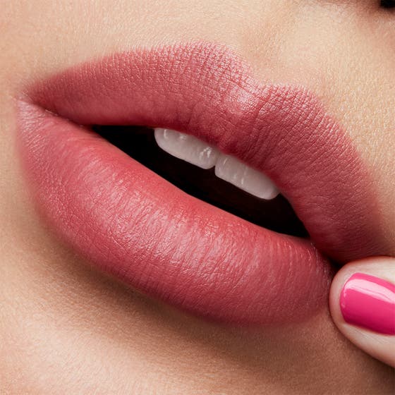Love Me Lipstick