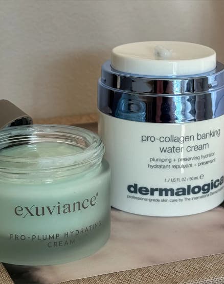 Professionell hudvård från Exuviance och Dermalogica.