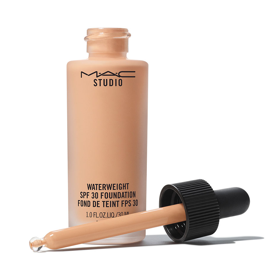 Studio Waterweight SPF30 Foundation