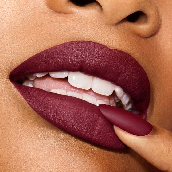 Pure Color Explicit Vellum Matte Lipstick