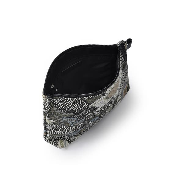 Cosmetic Medium Flower Linen