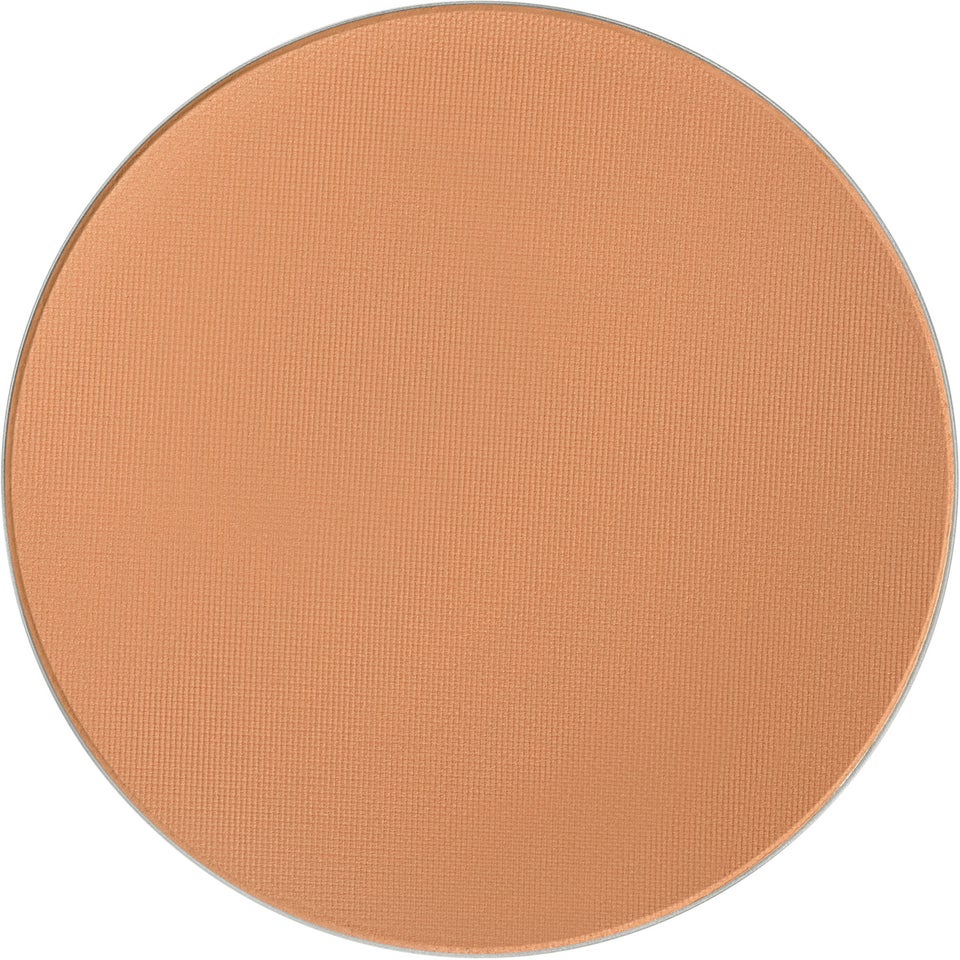Studio Fix Powder Plus Foundation NW18 Refill 12 g