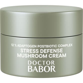 Doctor Babor Cleanformance Stress Defense Mushroom Cream 50 ml beroligende ansigtscreme i frostet glas med grønt metallåg.